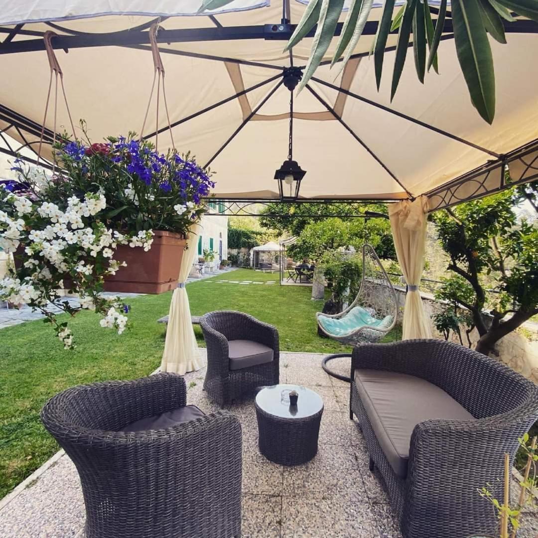 Agriturismo Villa Cavallini カマイオーレ エクステリア 写真